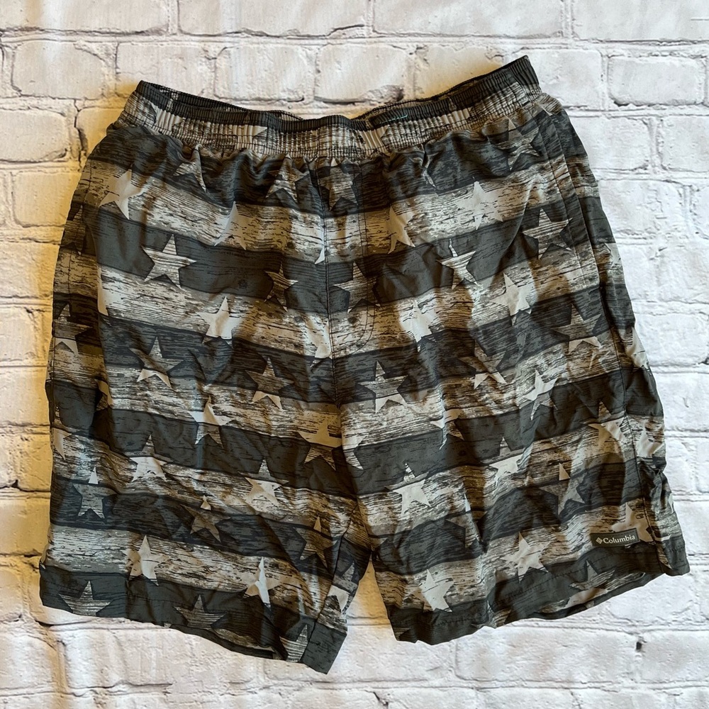 Columbia Boys Stars & Stripes Swim Trunks Lined Grey Neutral Sz 8
Great …